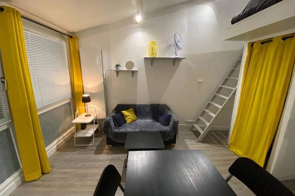 Charmant Studio Hypercentre Rouen Exterior photo